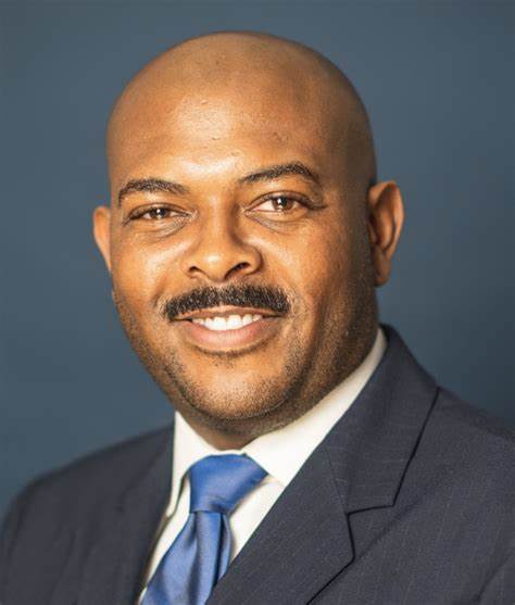 Michael A. Collins Jr of GA10 invests in cryptocurrency Ski Mask Dog By Investing.com - Investing.com UK