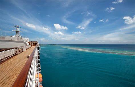 Stifel Hikes Royal Caribbean Price Target Amid Strong Demand Outlook