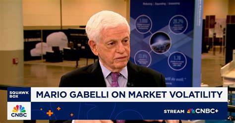 Billionaire Mario Gabelli Loves This Energy Stock in 2025