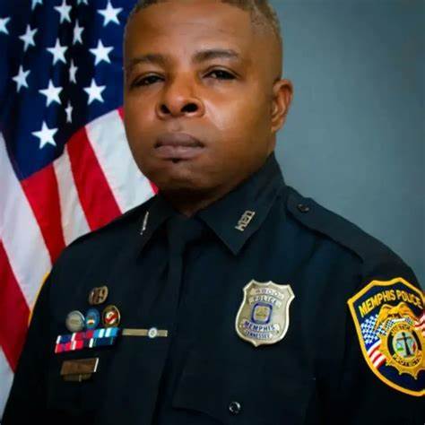 Police chief says fallen officer was a hero - Yahoo