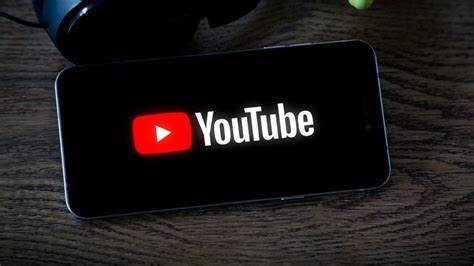 Korzystanie z automatycznego dubbingowania - YouTube - Pomoc