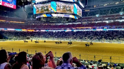 Electrical fire at Houston Rodeo cut Journey concert short: Fans disappointed by technical issues - Yahoo