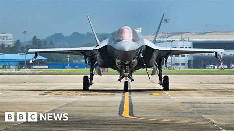 The curious case of the British F35B jet stuck in India