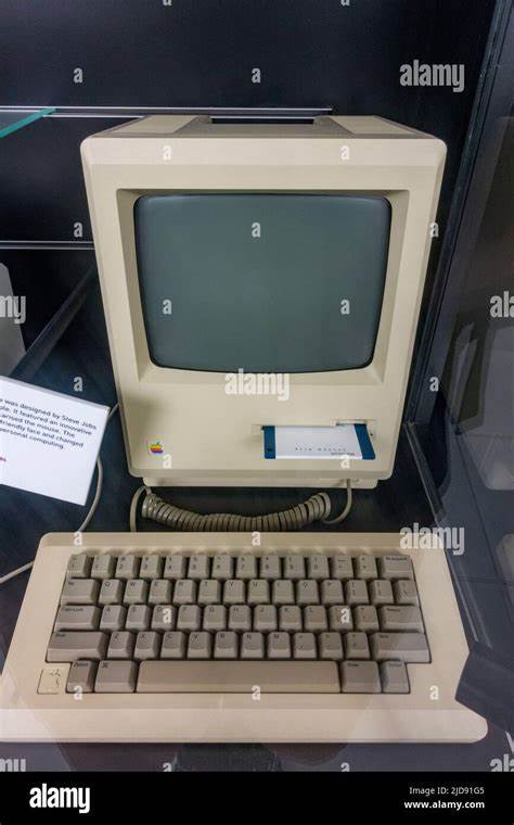 Woz Presents the Apple Historical Museum (1984)