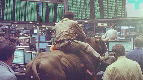 ApeCoin Doubles in Price as ApeChain Launches With Pump.fun Clone, 'Top Trader' Game - Decrypt