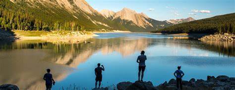 Medicine Lake, Alberta. Het meer dat ieder jaar leegloopt - Creating 