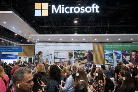 Microsoft reveals how hackers stole its email signing key… kind of