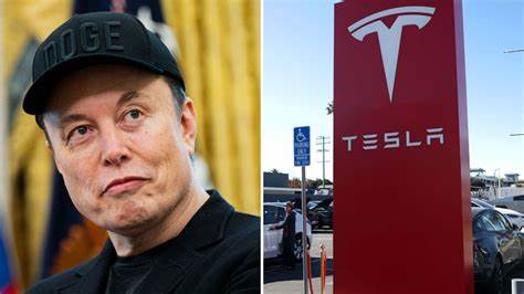 Bitcoin ETFs bleed on Trump-Musk fallout as sentiment turns to fear