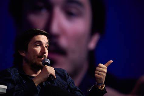 Hot tech stock nears all-time high after fresh controversy