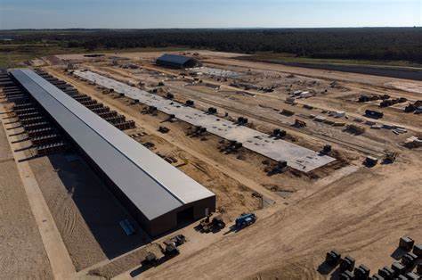 In a rural Texas town, the constant hum of a bitcoin mine haunts residents - Marketplace