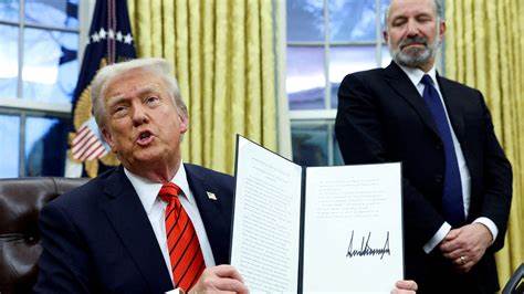 Trump’s Chip Tariff Threat Sparks Pushback From Auto Industry to Tech