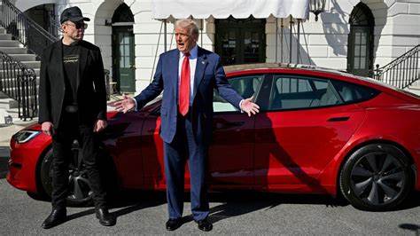 Trump Is Giving Tesla’s Robotaxis a Leg Up Ahead of June 22. Should You Buy TSLA Stock Now?