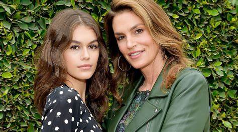 Kaia Gerber: Im Wow-Look von Mama Cindy Crawford