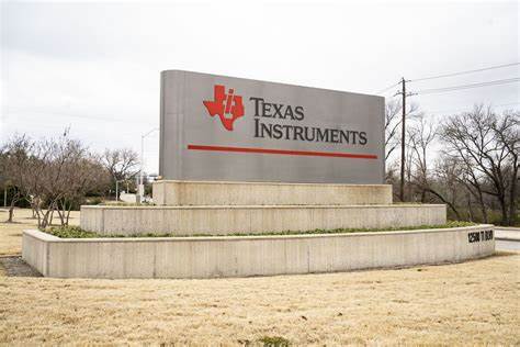 Texas Instruments Plunges as Cautious Outlook Fuels Tariff Fears
