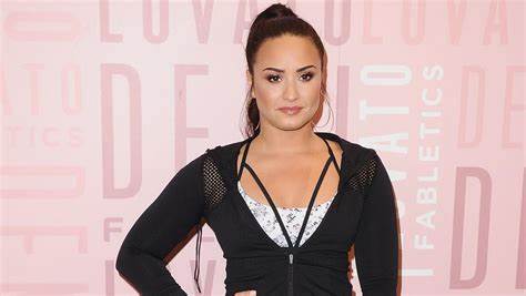 Demi Lovato's 'Sorry Not Sorry' For Israel Baptism - Yahoo Entertainment