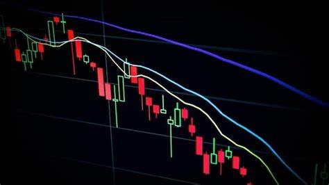 Crypto Price Today: Bitcoin at $81,719, Ethereum Down 2.21%, Solana at $125.15