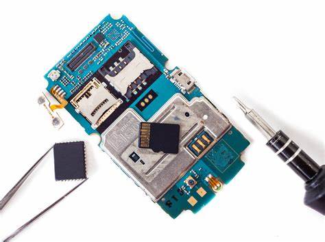 Sandisk (SNDK) Falls After Report Says Demand, Pricing Better in H1