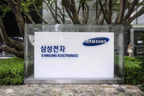 South Korean stocks rise 2% as Samsung Elec surges on share buyback plan - Mint
