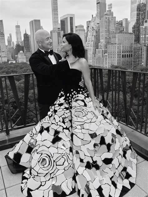 Jeff Bezos Sold $737 Million of Amazon Stock—Mostly on His Wedding Day