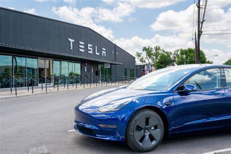 Tesla Stock Rises. A New Trim Isn’t a New Model