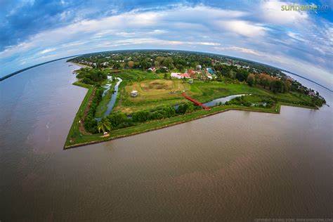 Nieuw Amsterdam, Suriname