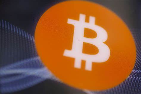 Crowded bitcoin derivatives bets spur warning of ‘short squeeze’ - Moneyweb