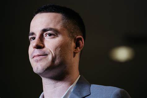 Early bitcoin investor Roger Ver arrested, charged with alleged tax fraud - The Block