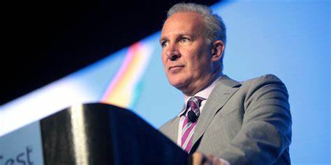 Bitcoin skeptic Peter Schiff likes altcoins even less for a US strategic reserve - MSN