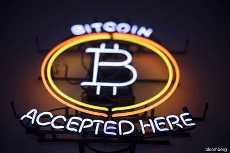 Bitcoin Rises Above $90,000 Ahead Of U.S. Crypto Summit