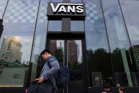 Vans Parent VF Corp Eyes Growth As Turnaround Gains Traction