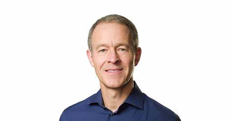Apple COO Jeff Williams is stepping down from role