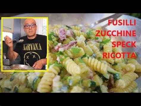 Zucchini PASTA #zucchine #ricettezucchine #rapanello - YouTube