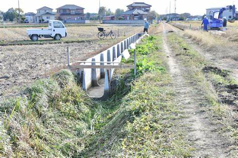用悪水路 -購入を考えている土地の端に用悪水路と呼ばれる土地がありま- その他（住宅・住まい） | 教えて!goo