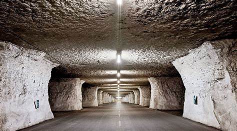 SubTropolis and KC's Limestone Caves