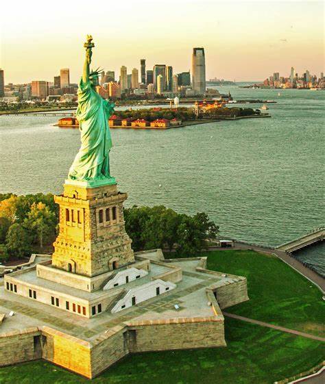 Visit | Statue of Liberty & Ellis Island