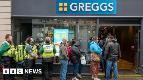 Greggs tops £2bn annual sales and serves up £20m to staff - MSN
