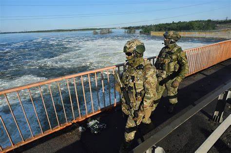 Nach heftigen russischen Angriffen: Ukraine warnt vor Wasserknappheit im Osten des Landes