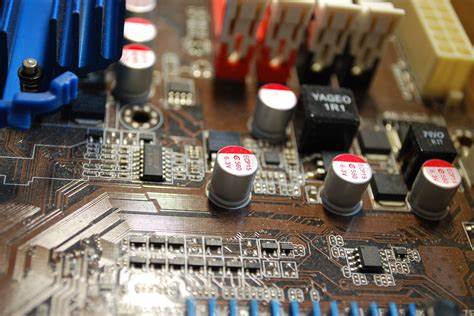 UBS Raises PT on Lam Research Corporation (LRCX) from $95 to $120