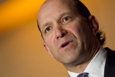 Howard Lutnick Emerges as Trump’s No. 1 Salesman on Wall Street - Bloomberg