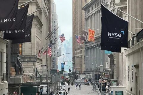 US Stock Market Highlights: Wall Street ends mixed, Nvidia crashes 17% - Mint