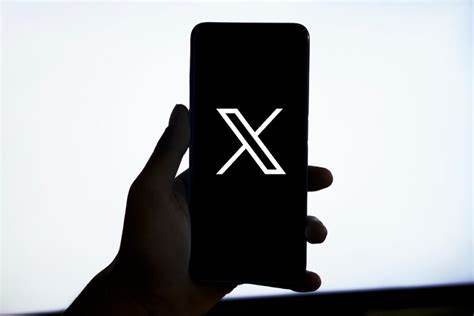 Elon Musk’s X Takes On Robinhood, In-App Trading And Cards Coming Soon