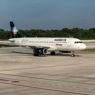 Passenger tried to divert domestic flight from Mexico into the U.S. - Yahoo