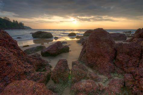 Galgibaga Beach Goa, India (Location, Activities, Night Life, Images 