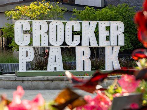 Crocker Park - Cleveland’s Premier Destination for Shopping, Dining 