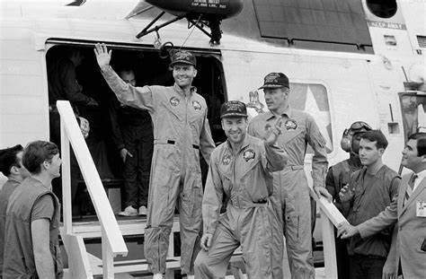 If AI ran Apollo 13 rescue mission, the crew would have died