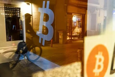 Bitcoin drops as 'sugar rush' from Miami crypto event fades - The Straits Times