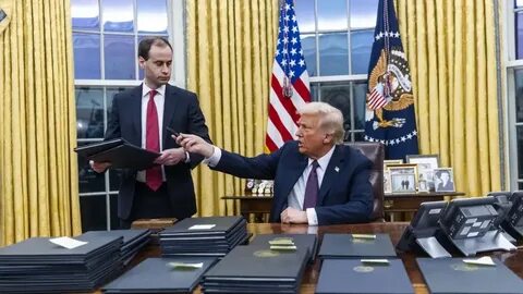 Why US economy is powering ahead of Europe's - BBC.com