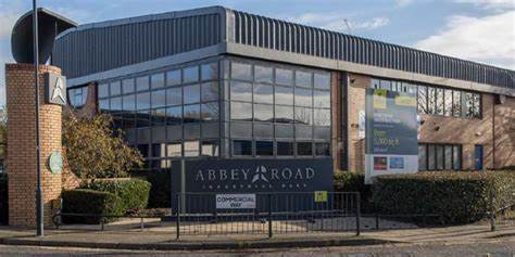 PDF JLL - Unit 25-27 Abbey Road Industrial Estate, Park 