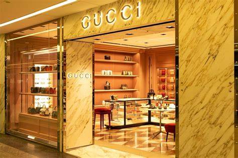 Gucci now accepts ApeCoin cryptocurrency in select US stores - Forbes India