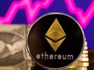 Crypto’s ‘Middle Child’ Ethereum Flounders as Rivals Gain Ground - Bloomberg